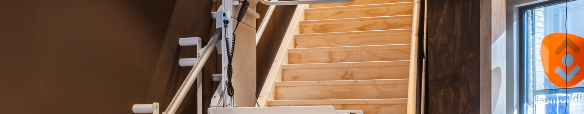 kroonliften_header_stairline_1800x760.png